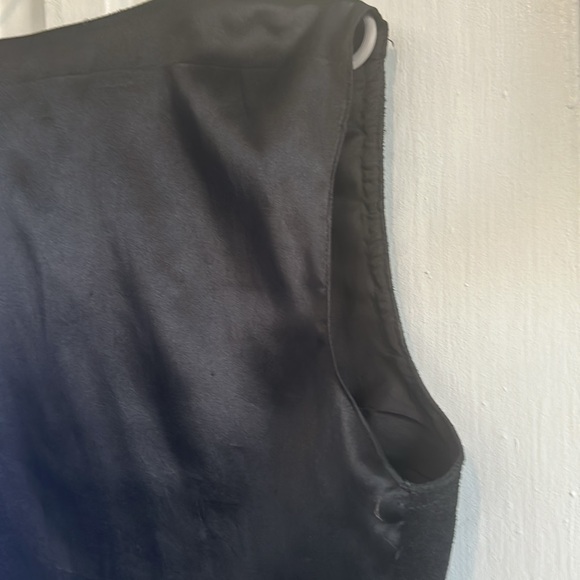 Top - Picture 9 of 16